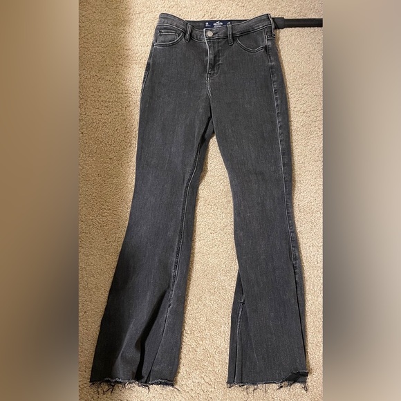 Hollister high rise flare jeans - Picture 2 of 4